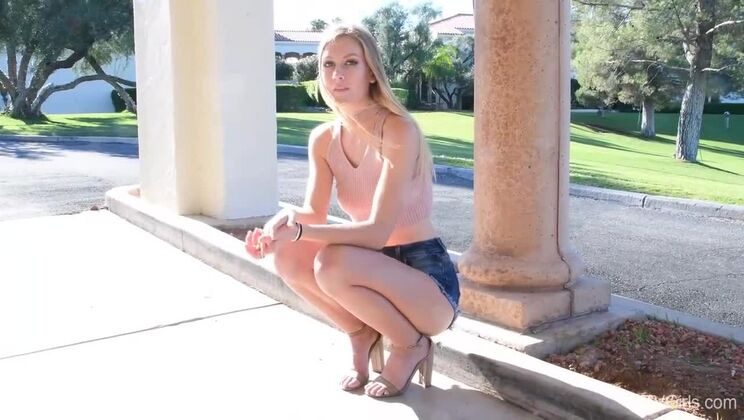 Jenni's All-New Squirt & Toy Adventure