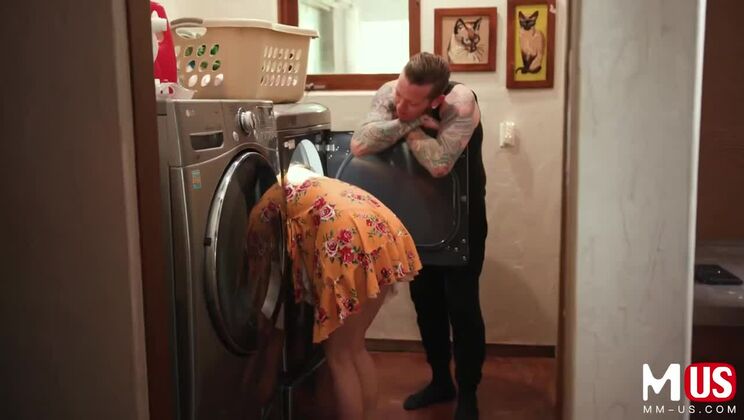 Izzy Lush Messy Laundry Day Sex