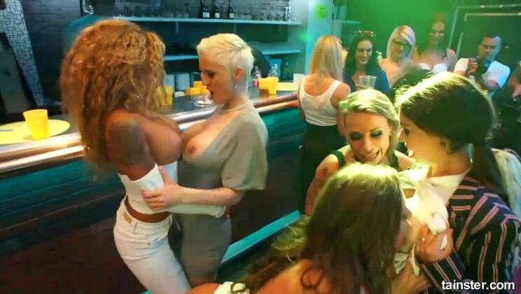 [Tainster] - Blonde vs brunette lesbian action - Tiffany Tatum eats Tina Kay’s pussy