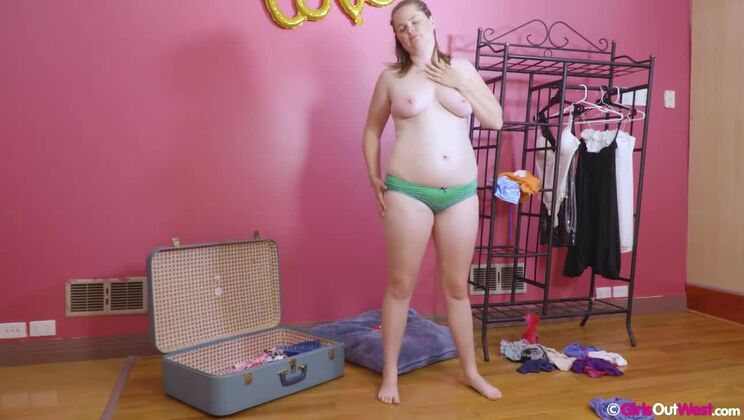 Sarah - Hairy & Hot with Big Tits Action