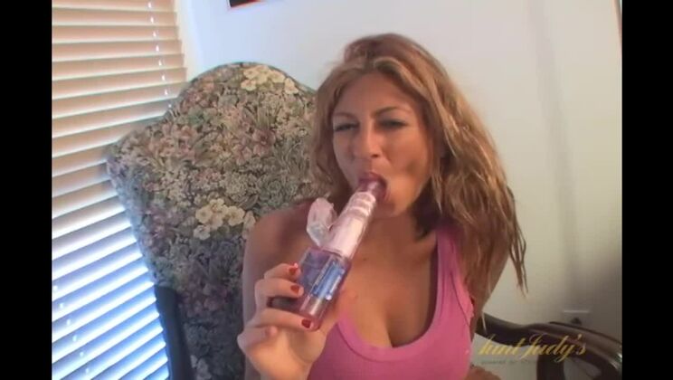 Lucky's Huge Tits Bounce While She Rubs Fast