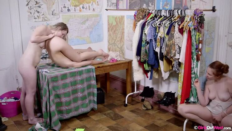 Dusty & Mae: Brunette Ladies of Leisure