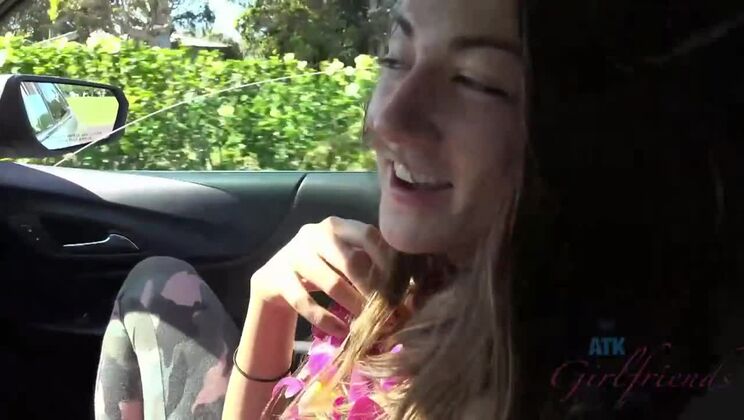 [ATKGirlfriends] - Outdoor Amateur with Lily Adams in Hawaii - Lily Adams