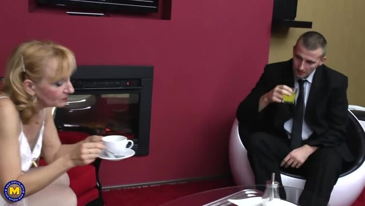 [Mature.nl] - Blonde Mature Maira B. Enjoys a Deepthroat