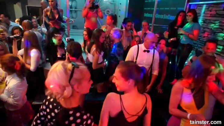 [Tainster] - Lesbian Group Sex with Alexis Crystal and Friends