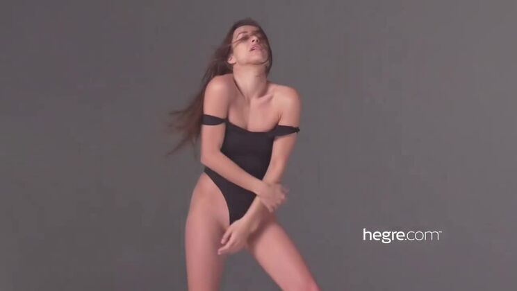 Dominika C – Beautiful Brunette with a Perfect Round Ass