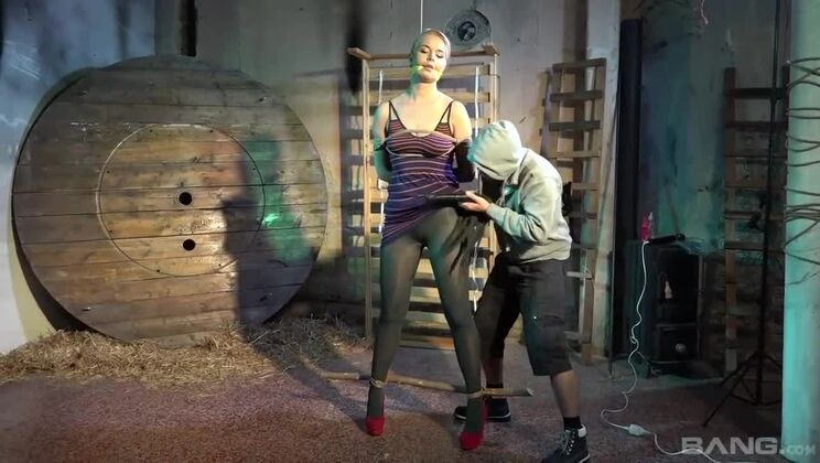 Nikky Dream's Fetish Fantasy: Bound and Vibrating