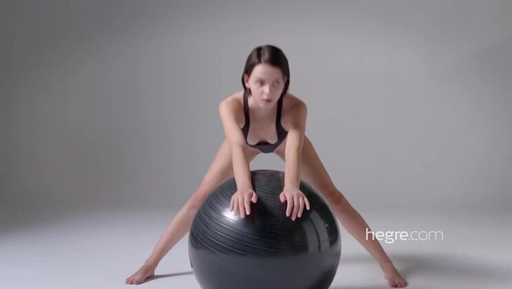 [Hegre] - Hot Fitness with Ariel - Small Tits & Perfect Body - Pamela