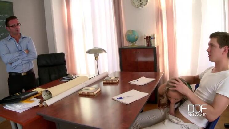 Blonde Bombshell Vanda Lust in Lingerie Threesome