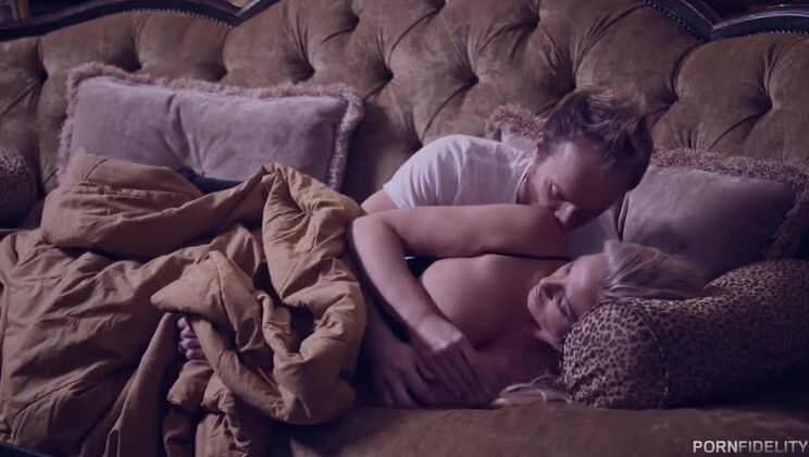 Rachael Takes the Big Cock