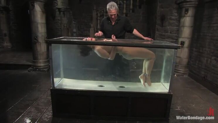 Jandi Lin's Extreme BDSM Play