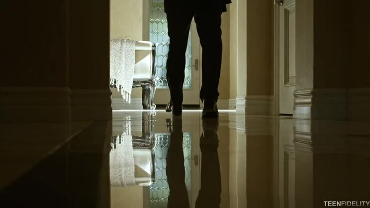 [TeenFidelity] - Brunette Dollface Dolly Leigh Meets Hairy Hunk Ryan Madison - Ryan Madison - Dolly Leigh