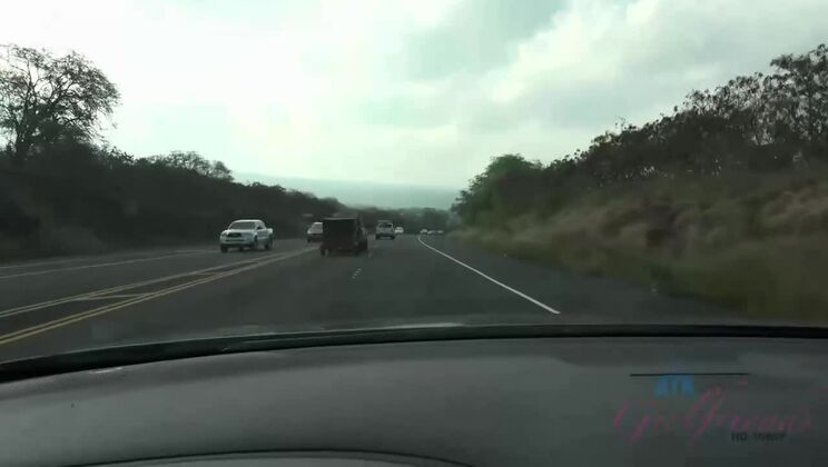 Jill Kassidy Gives You a Handjob on the Beach