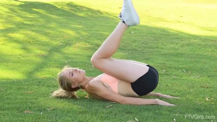 [FTVGirls] - Penetration Play for Solo - Veronica