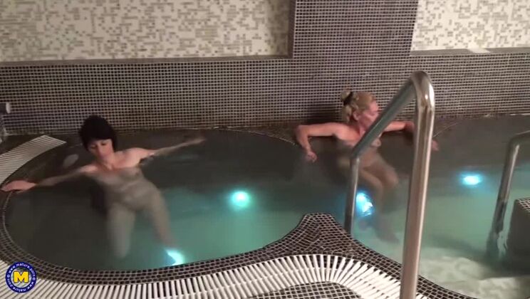 [Mature.nl] - Naked and Unwinding - Mature Ladies Yulia, Macie, Krystine