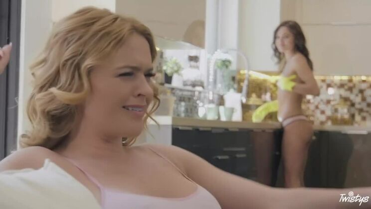 [MomKnowsBest] - Pussy Licking and Fingering with the Maid - Krissy Lynn - Zoe Bloom