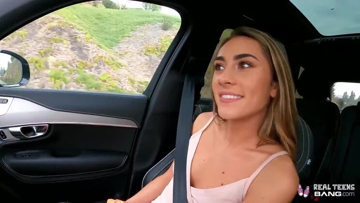 [RealTeens] - Mackenzie Mace's Hike Turns into a Fuck - Mackenzie Mace