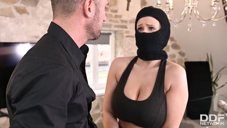 Kinky Thug Angel Wicky