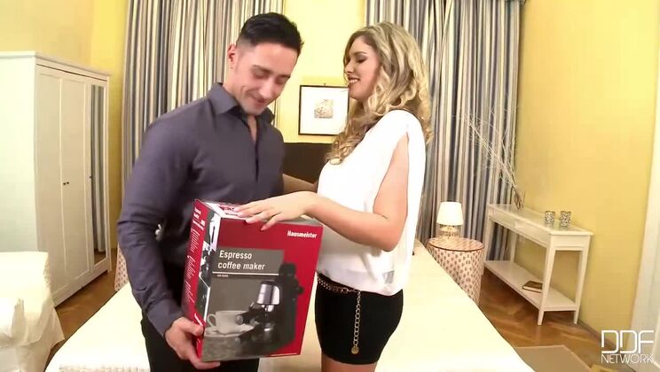 Eva Parcker Gets Pierced