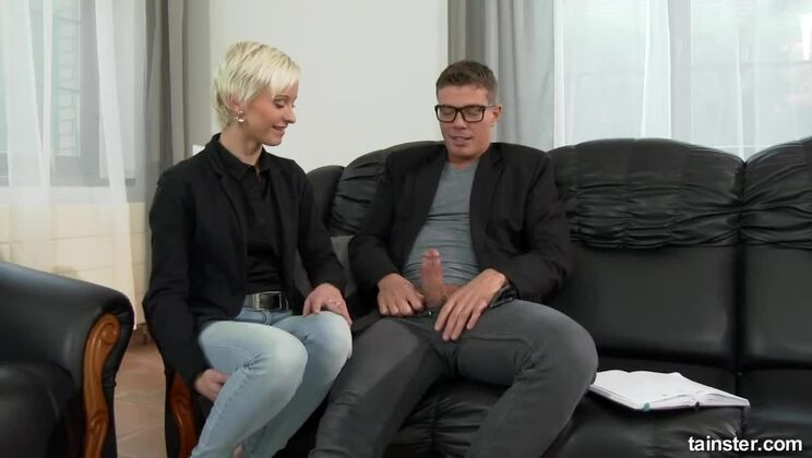 Blonde Tutoring In Fingering Arts