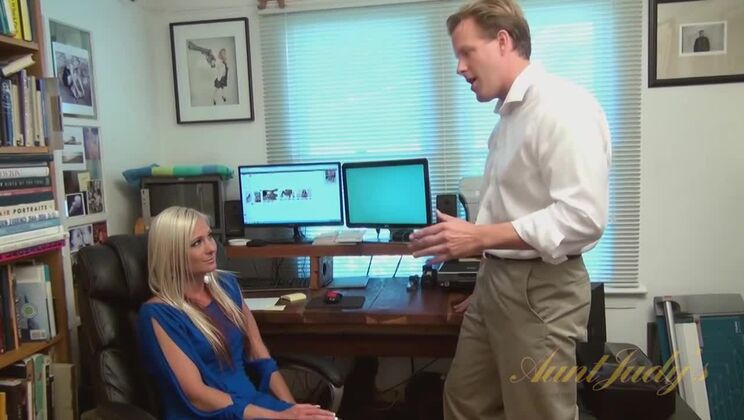 [AuntJudys] - Blonde Elizabeth's Fetish Seduction - Elizabeth