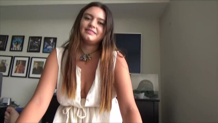 [FamilyTherapy] - POV - Little Sister With Big Tits Teases Brother Mercilessly - Elly Clutch