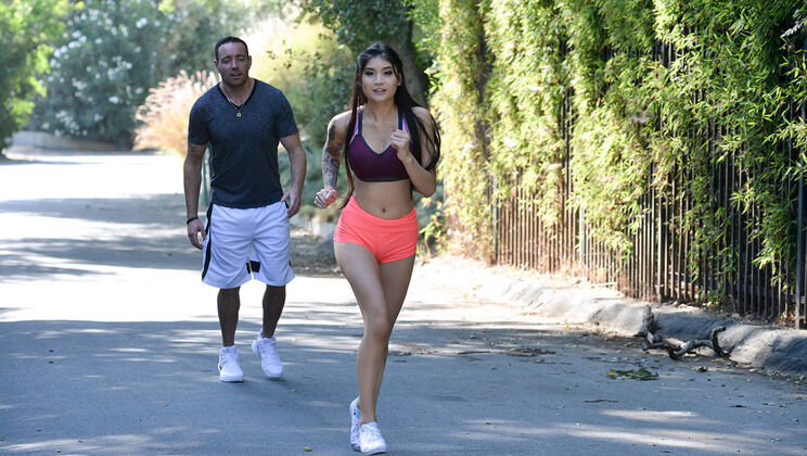 [TheRealWorkout] - Heat Up My Body - Brenna Sparks - Romeo Price