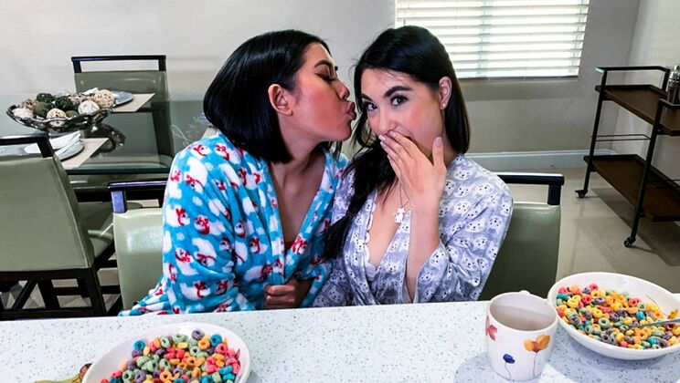 [MyPervyFamily] - Emerald and Mina's Voyeur Delight - Mina Moon - Emerald Loves