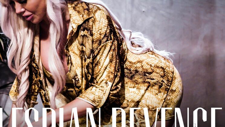 Emma Hix’s Big Natural Tits Rub Against Nina Elle’s Body