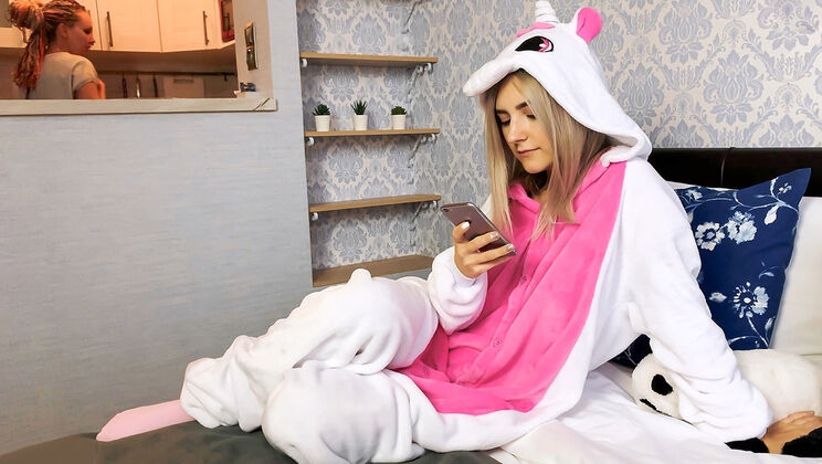 [TeamSkeetXSeries] - Don't Alert Mom to This - Eva Elfie - Adam Ocelot