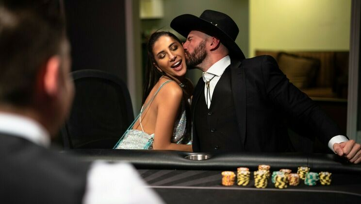 [Babes.com] - Cumshot In the Hotel: Part 2 - Gianna Dior - Stirling Cooper