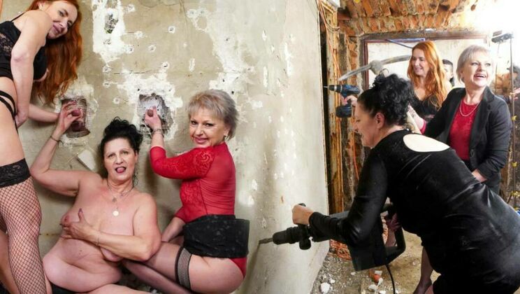 [GroupMams] - Grannies Love to Suck