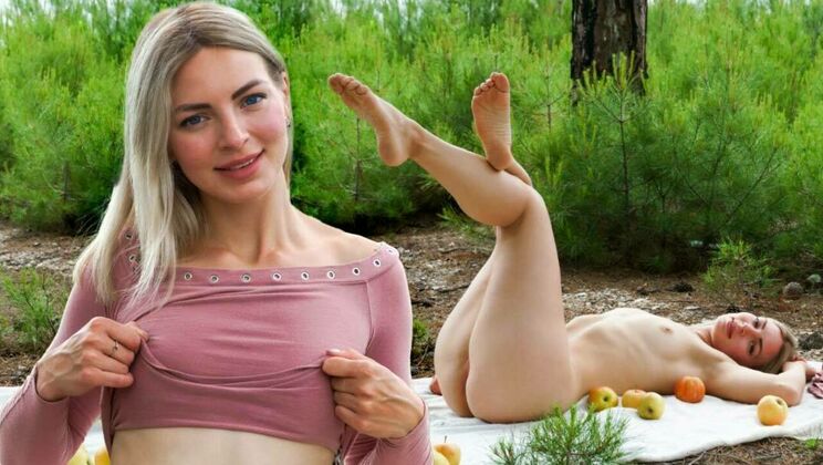 [ClubSweethearts] - Blonde and Skinny Roxy T in Softcore Temptation