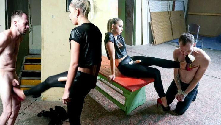 [Submissed] - Femdom Julia Parker Uses Strap-on - Julia Parker