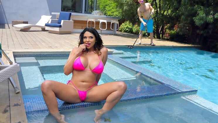 [Brazzers] - Enhanced Body Blonde Missy Martinez in Outdoor Sex - Missy Martinez - Michael Vegas