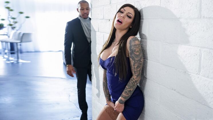 Ricky Johnson Turns Party into Sex with Karma RX
