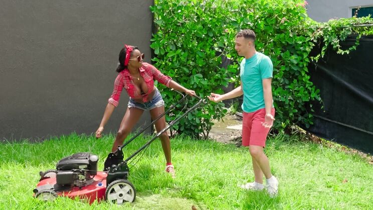 [MilfHunter] - Naomi Foxxx's Bathroom Fuck Session