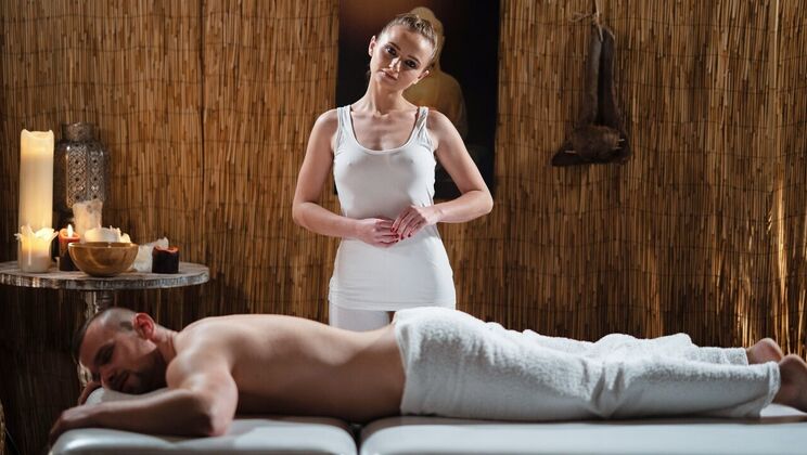 Petite Lady Bug in Oil Massage and Cumshot