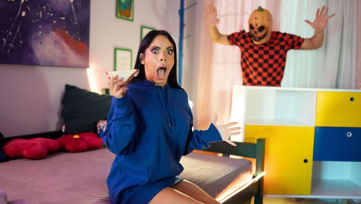 [FakeHubOriginals] - Halloween Sex Prank with Anal and Blowjob - Max Dior - Megan Fiore