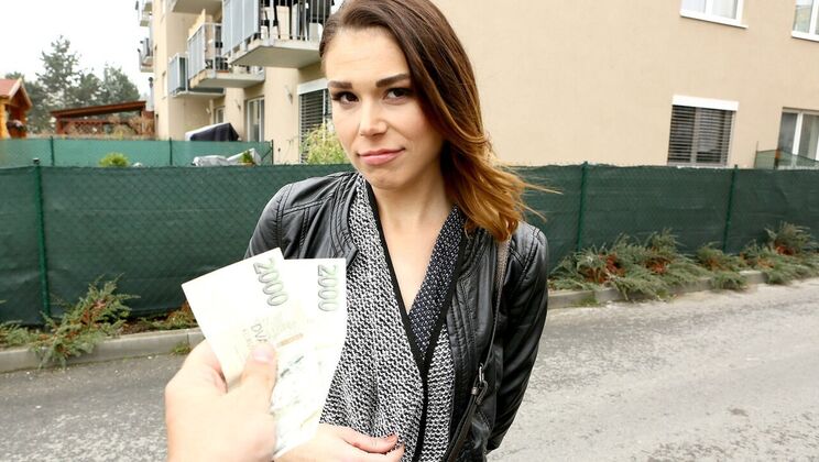 [PublicAgent] - Blowjob in Car: Wet Pussy Loves Creampie - Martin Gun - Ale Danger