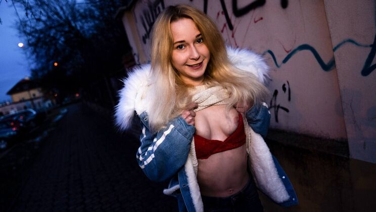 [PublicAgent] - Natural Tits Model Gets Reverse Cowgirl Fuck