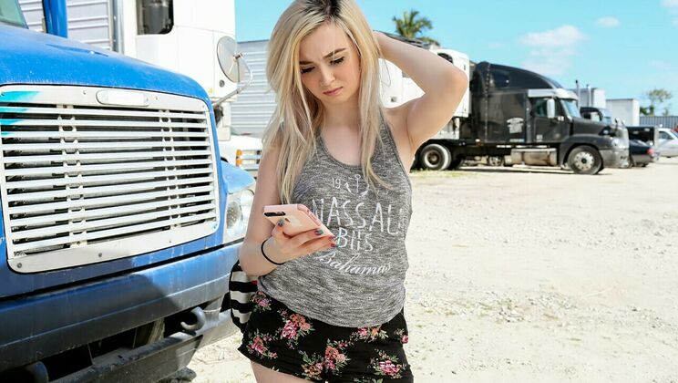 [StrandedTeens] - Lexi Lore Gets Fucked For Ride - Lexi Lore - Jesse Black