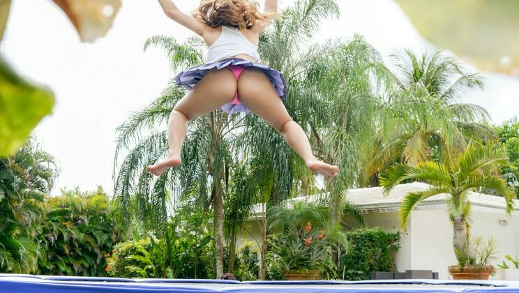  Huge Breast Girl Jumps on Trampoline 