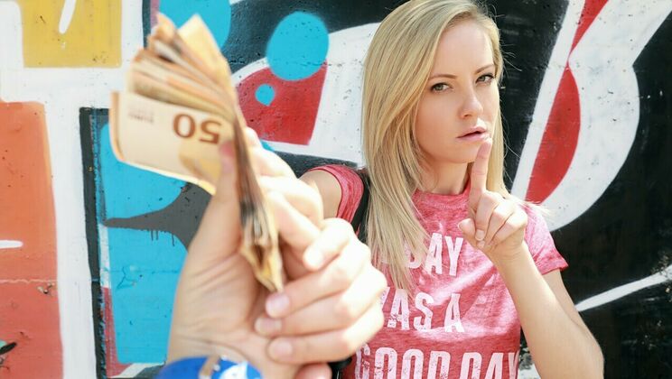 [PublicPickups] - Mature European Babe Fucks Hard - Sicilia - Tristan Seagal