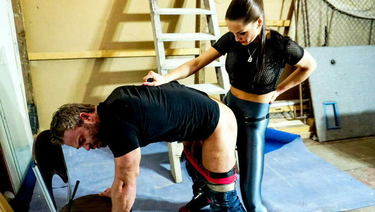 [Submissed] - Amateur Anal with Barbara and Sex Toys