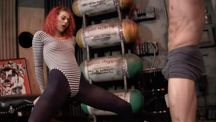 [Submissed] - Lance Hart Gets a Handjob While Ariel Kay Face Sits