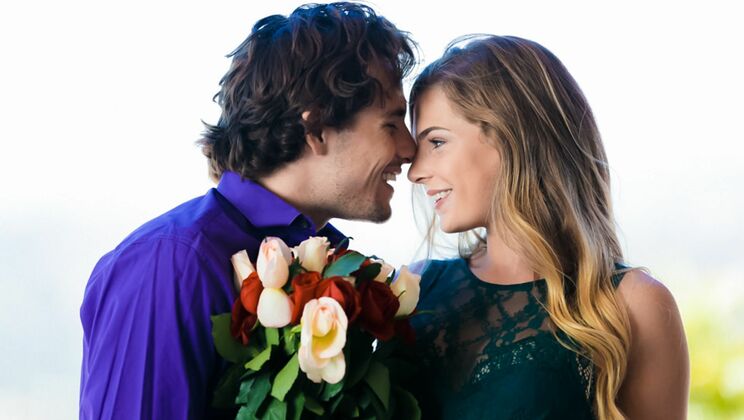 Sydney Cole and Tyler Nixon's Intimate Date