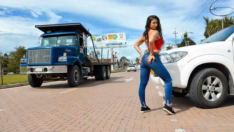 [Oyeloca] - Latina Sex Oasis with Mariana Lopez - Mario Leon - Mariana Lopez