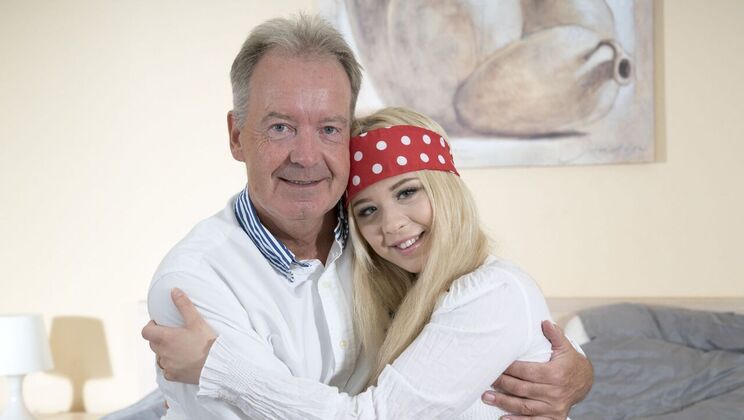 [Oldje] - Boris Fucks Anna Ray's Tight Pussy in Missionary