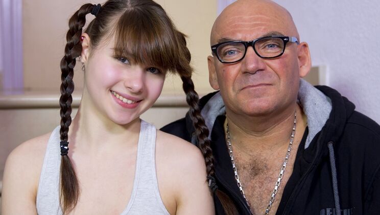 [Oldje] - Pain to Pleasure: Older Man's Help - Luna Rival - Jan